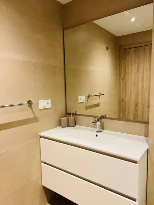 Apartment Stylish 2 Bedroom In La Cala Golf